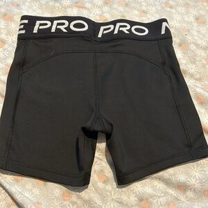 Girls Nike pro shorts size large
